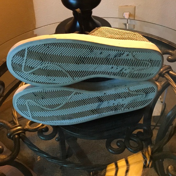 Men’s size 10 Nike’s - Picture 4 of 4